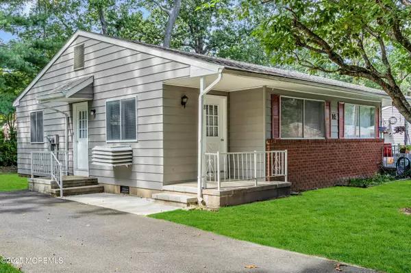 14 Roosevelt City Road #B, Whiting, NJ 08759