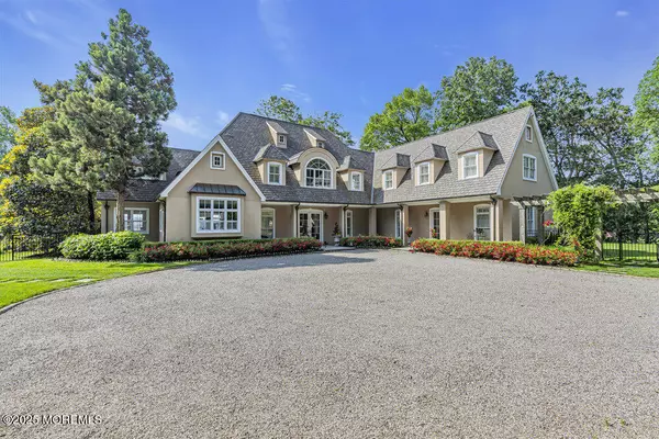 Red Bank, NJ 07701,51 Blossom Cove Road