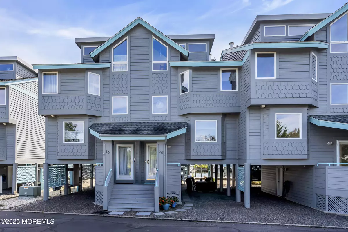 Waretown, NJ 08758,20 Grand Bay Harbor Drive
