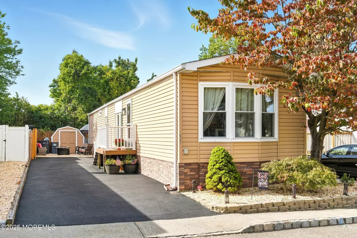 Howell, NJ 07731,55 Secretariat Street