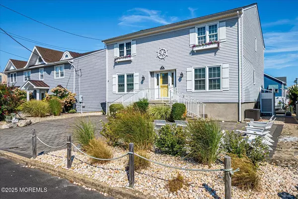 Mantoloking, NJ 08738,308 Cove Drive