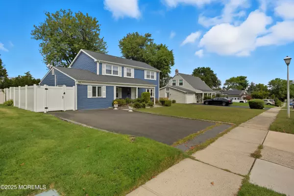 Matawan, NJ 07747,9 Idolstone Lane