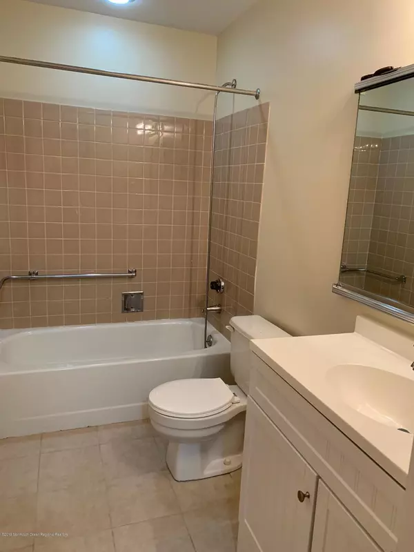 Monroe, NJ 08831,767 Marlton Road #767B