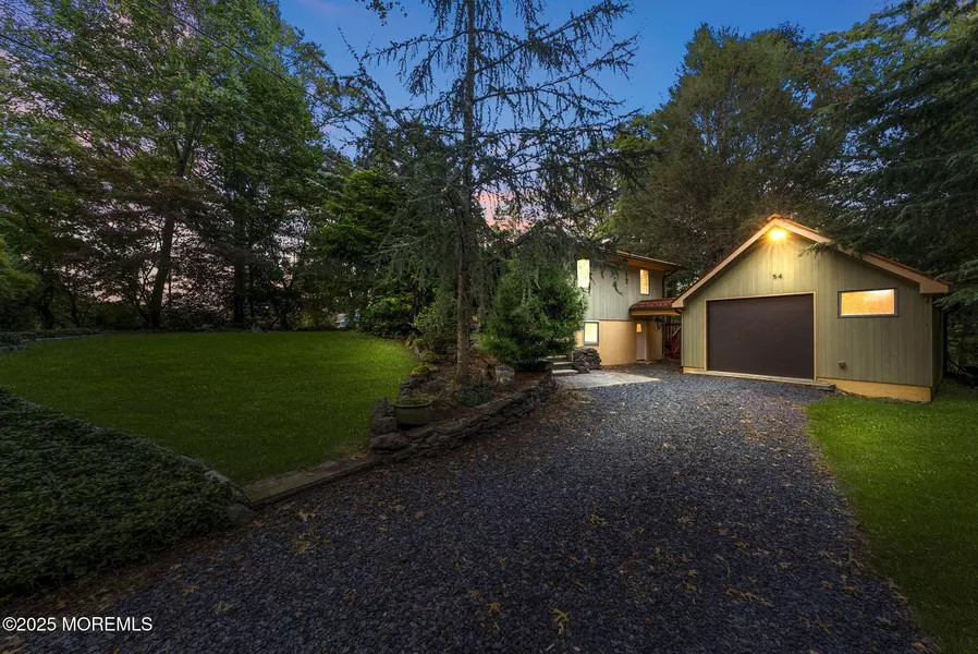 54 Roosevelt Avenue, Morganville, NJ 07751