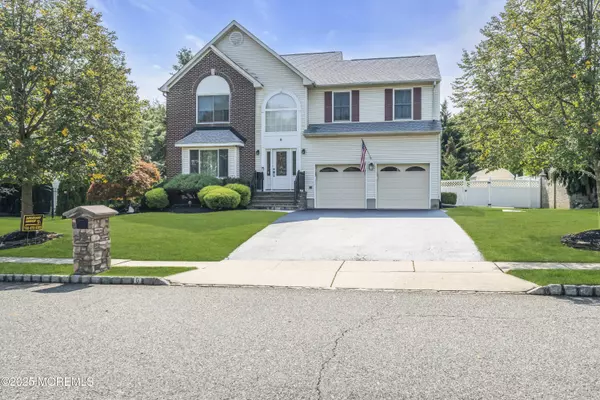Matawan, NJ 07747,6 Vail Drive