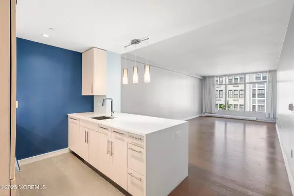 Long Branch, NJ 07740,20 Melrose Terrace #202