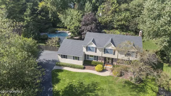 Manalapan, NJ 07726,5 Mallard Court