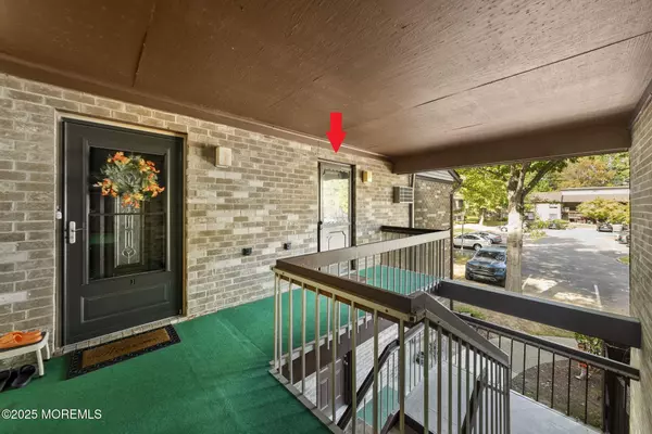 Manalapan, NJ 07726,162 Cross Slope Court #K
