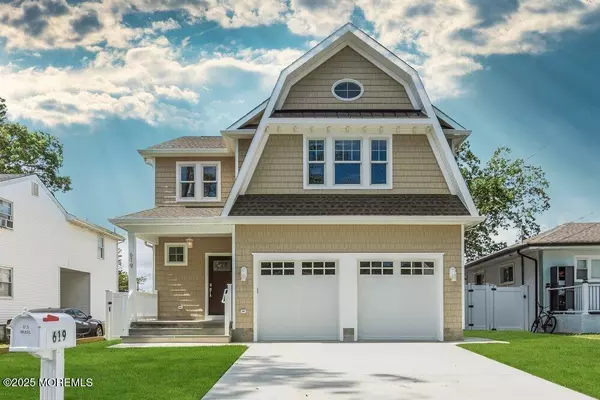 Point Pleasant, NJ 08742,619 Mistletoe Avenue