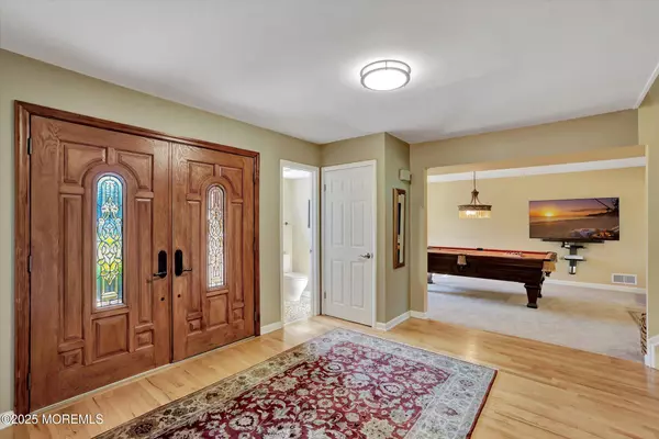 Morganville, NJ 07751,20 Calgary Circle