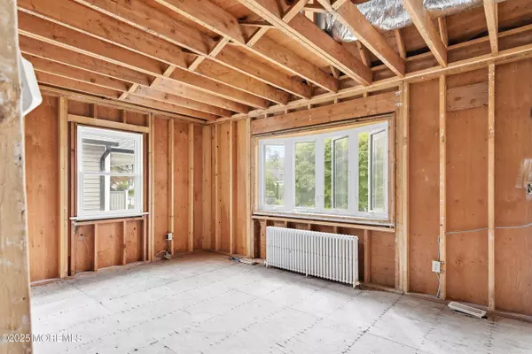 West Long Branch, NJ 07764,15 Chestnut Place