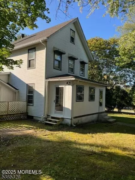 Matawan, NJ 07747,479 Line Road