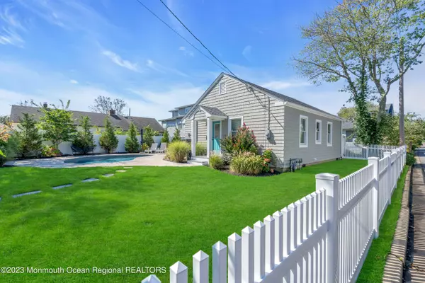 Bay Head, NJ 08742,141 Maple Drive