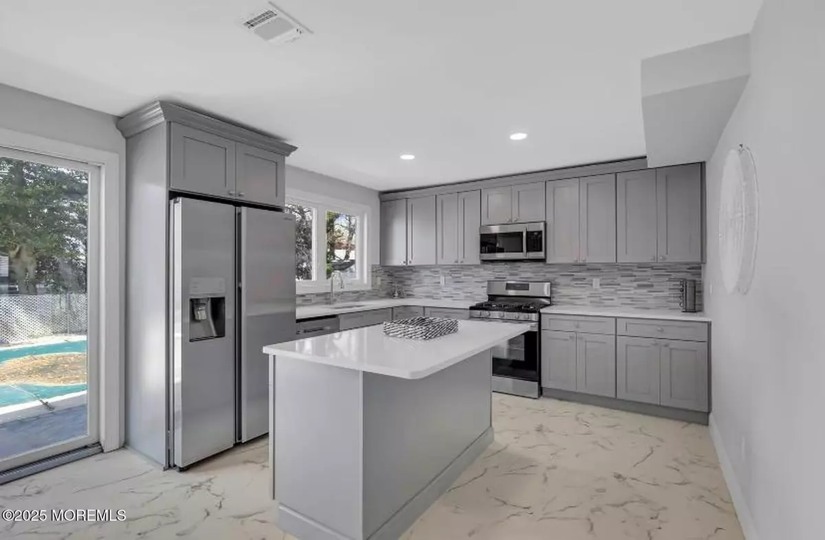 Point Pleasant, NJ 08742,1143 Roe Avenue