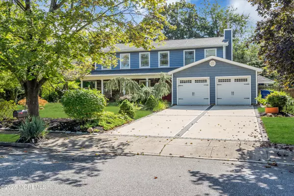 Toms River, NJ 08755,94 Rolling Hills Court