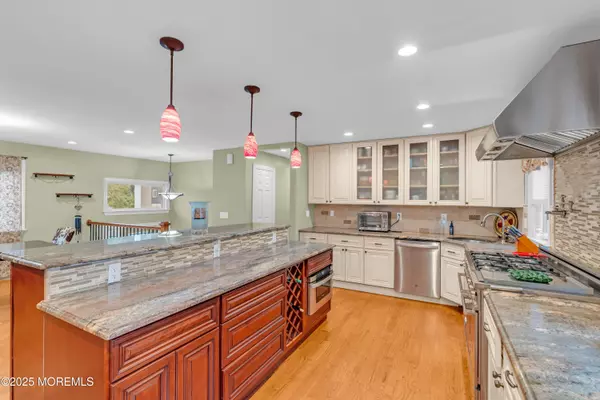 Howell, NJ 07731,28 Princeton Drive