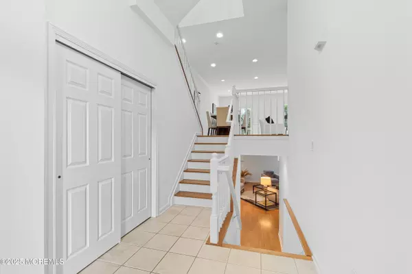 Manahawkin, NJ 08050,30 Windward Drive