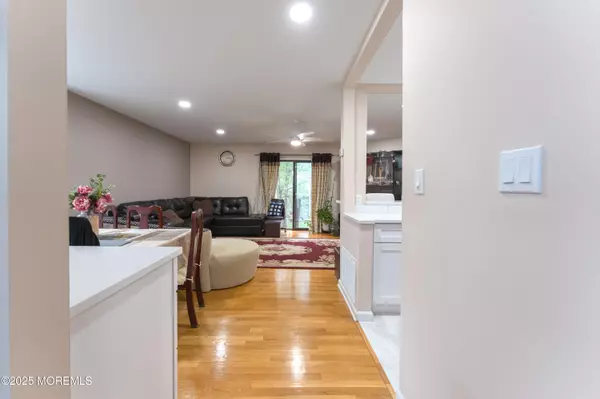 Matawan, NJ 07747,181 Heywood Court
