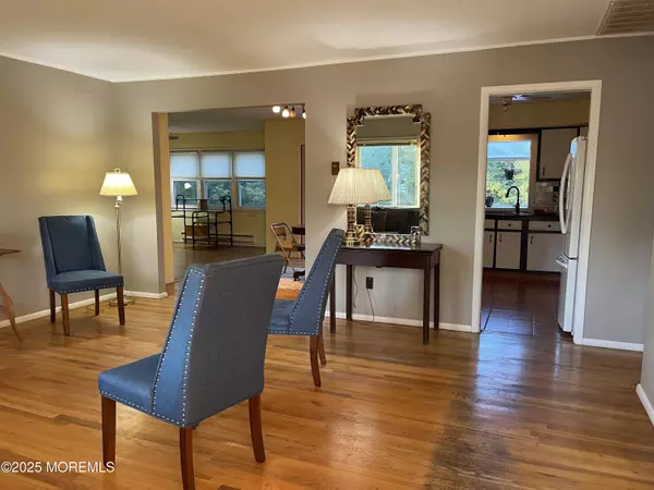 Toms River, NJ 08757,10 Woodbury Court