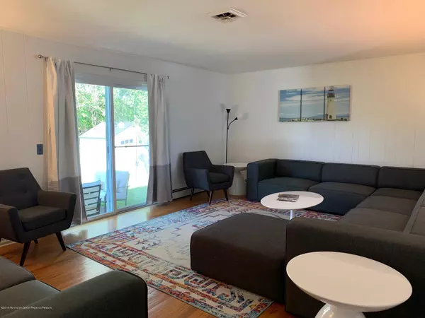 Long Branch, NJ 07740,279 Lake Avenue