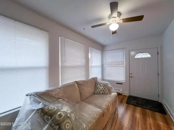 Toms River, NJ 08753,16 Catskill Court
