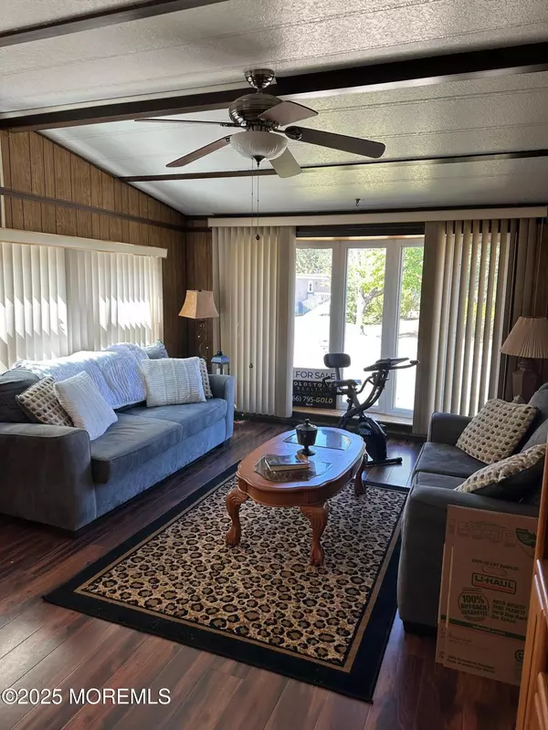 Jackson, NJ 08527,15 Wistoria Drive