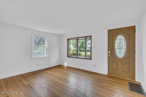 Tinton Falls, NJ 07724,72 Pear Street