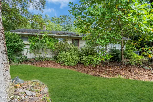 Toms River, NJ 08755,39 Blue Jay Drive