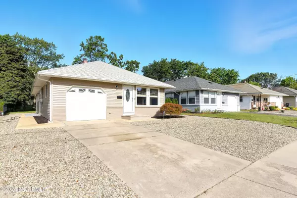Toms River, NJ 08753,2176 Mount Hood Lane