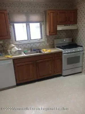 Oakhurst, NJ 07755,256 Lawrence Avenue