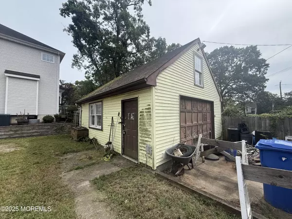 Toms River, NJ 08753,202 Morris Boulevard