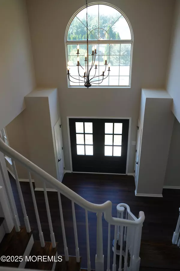 Hazlet, NJ 07730,3 Julia Lane