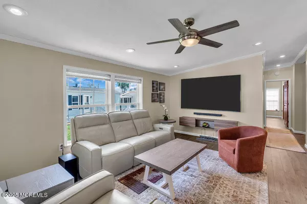 Freehold, NJ 07728,61 Silvermeade Drive
