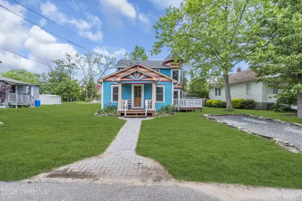 Barnegat, NJ 08005,19 Center Street