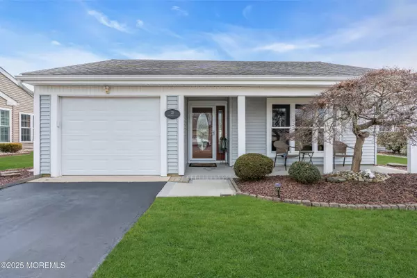 Manchester, NJ 08759,25 Greenwich Avenue