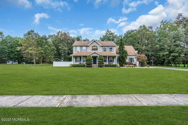 Jackson, NJ 08527,10 Susie Lane