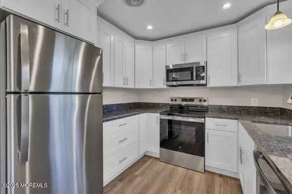 81 Milford Avenue, Whiting, NJ 08759