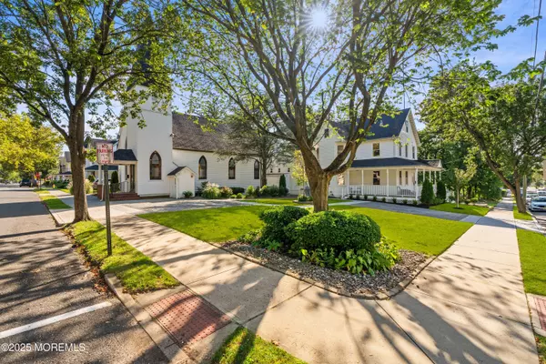 Atlantic Highlands, NJ 07716,73 3rd Avenue