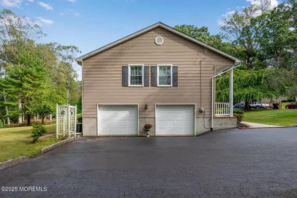 Middletown, NJ 07748,93 Twin Brooks Avenue