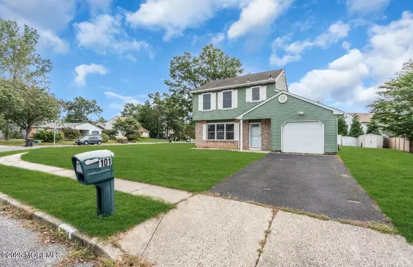 Howell, NJ 07731,101 Bristlecone Drive