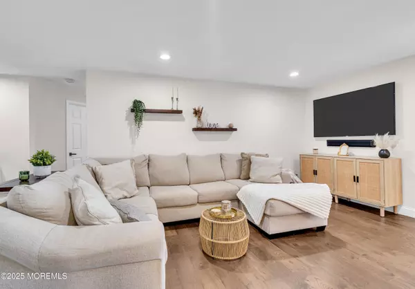 Freehold, NJ 07728,40 Poplar Place