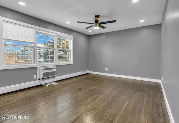 Long Branch, NJ 07740,364 Westwood Avenue #83