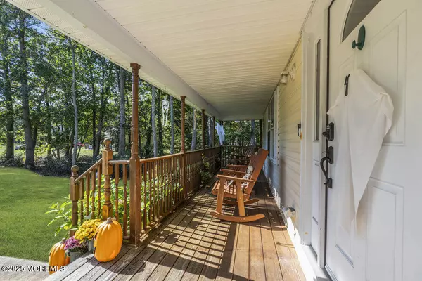 Jackson, NJ 08527,14 Okjin Court