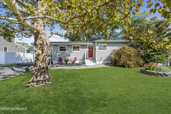 Hazlet, NJ 07730,30 Lafayette Drive