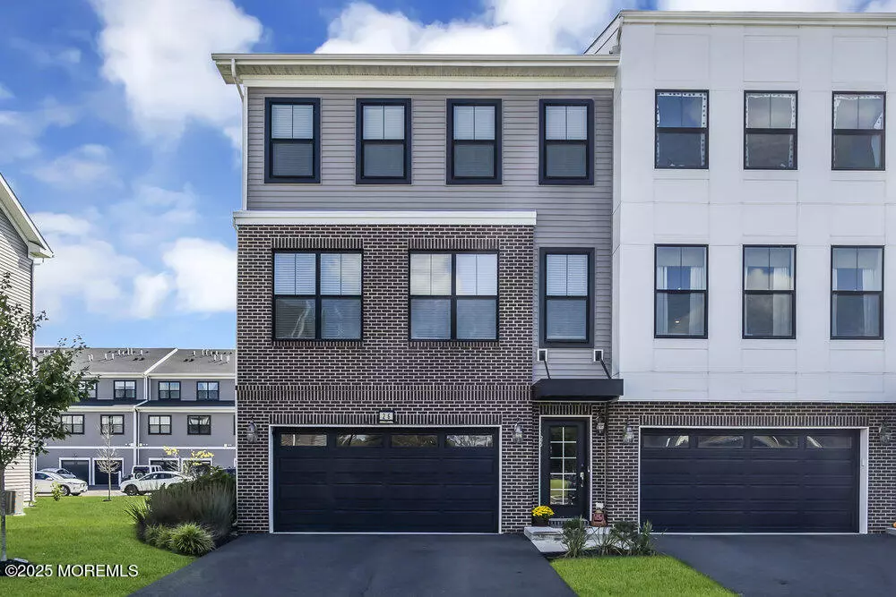 Eatontown, NJ 07724,26 Mariveles Way