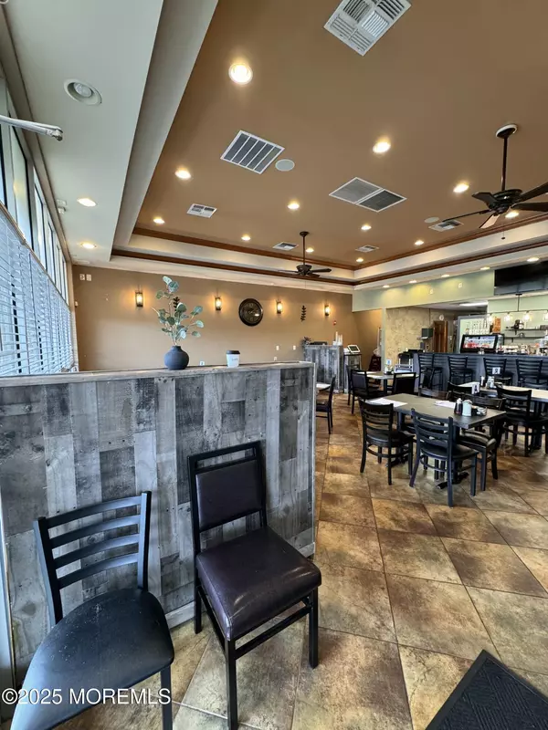 Millstone, NJ 08510,514 Highway 33 #2