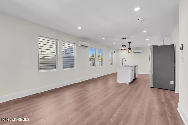 Asbury Park, NJ 07712,700 1st Avenue #B7