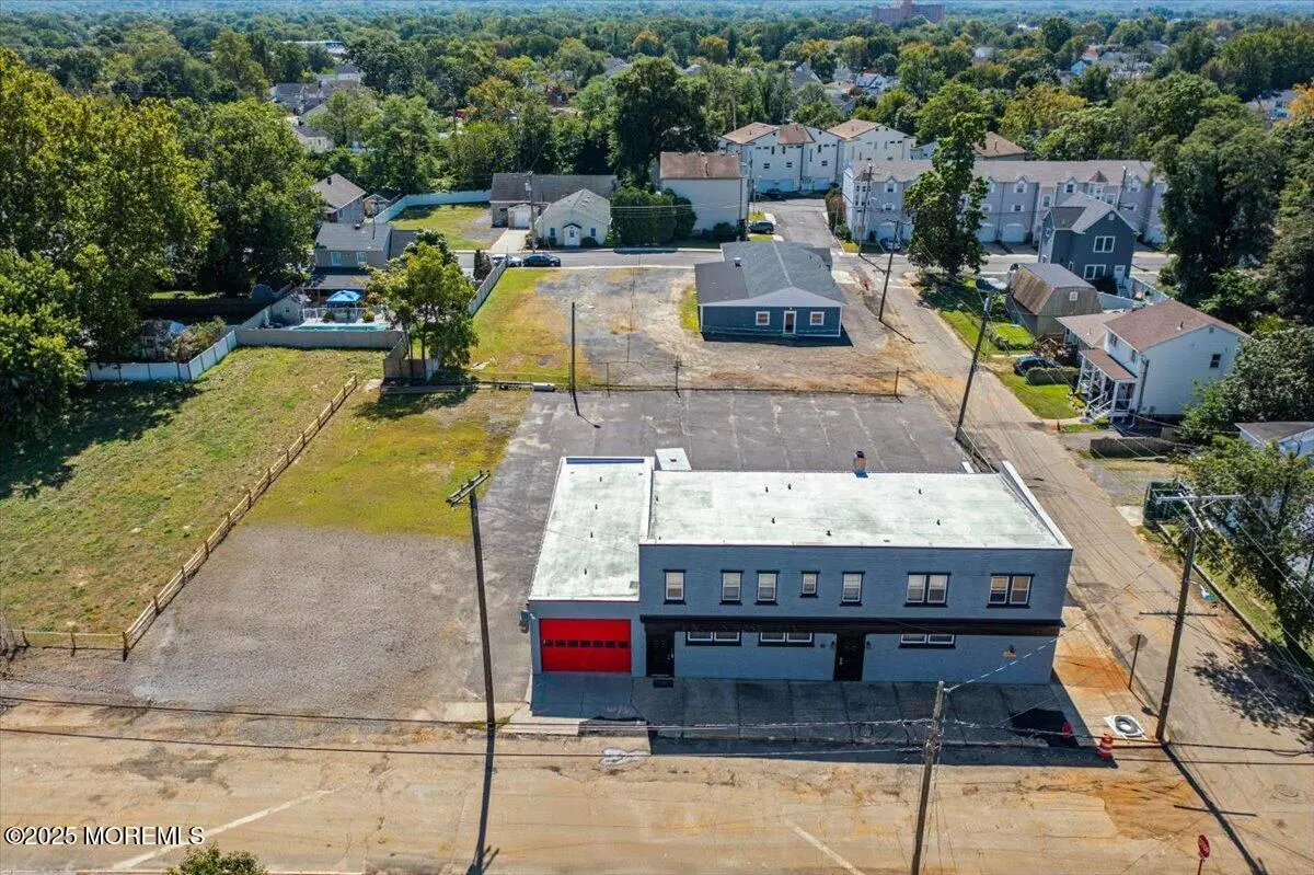 Keyport, NJ 07735,142 2nd Street