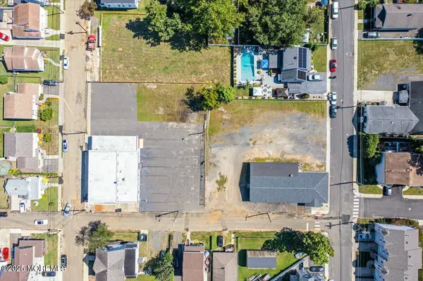 Keyport, NJ 07735,142 2nd Street