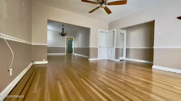 Bayonne, NJ 07002,25 W 36th Street